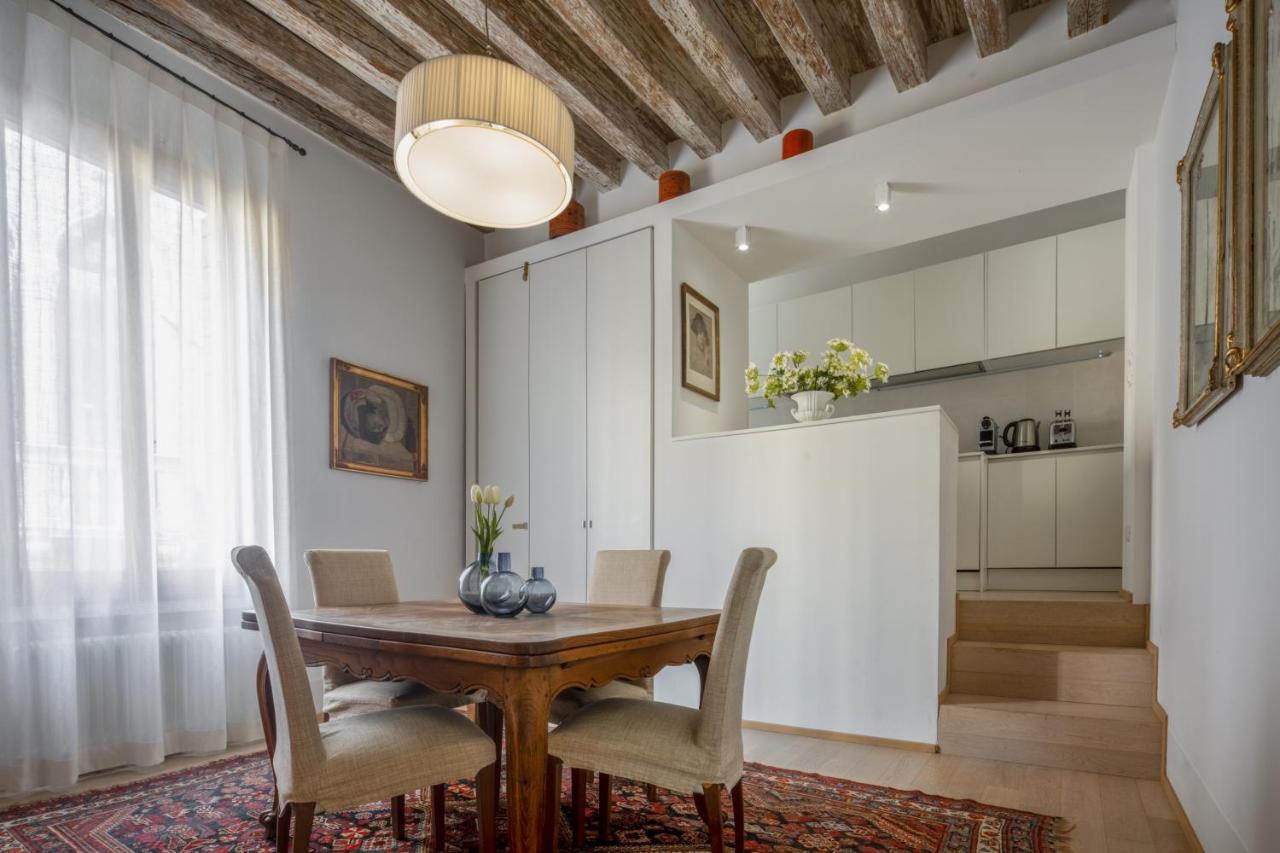 Apartamento Miracoli With View On The Canal R&r Venecia