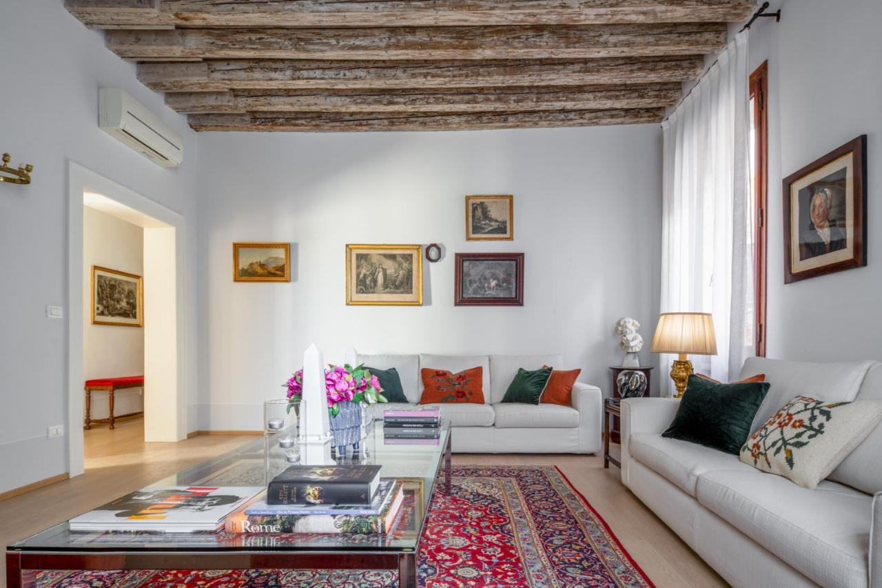 Miracoli With View On The Canal R&r Venecia