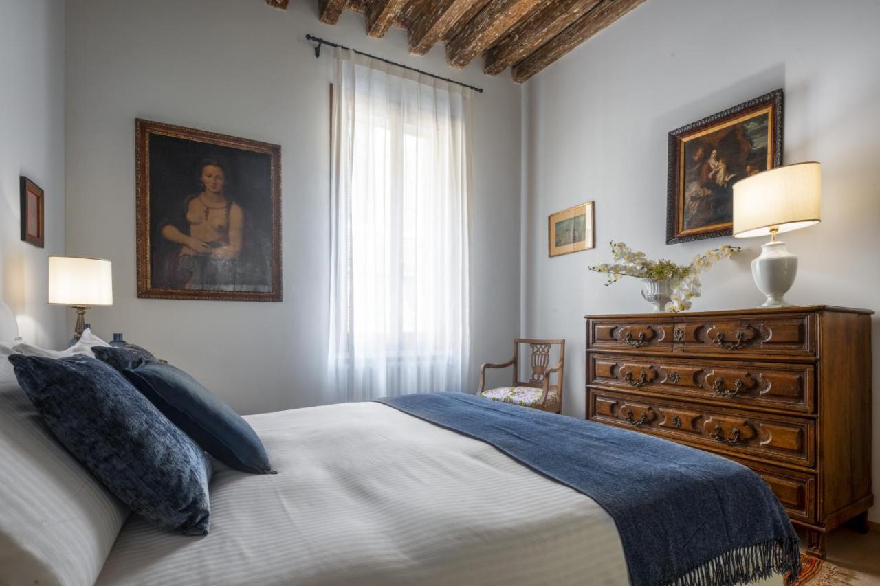 Apartamento Miracoli With View On The Canal R&r Venecia